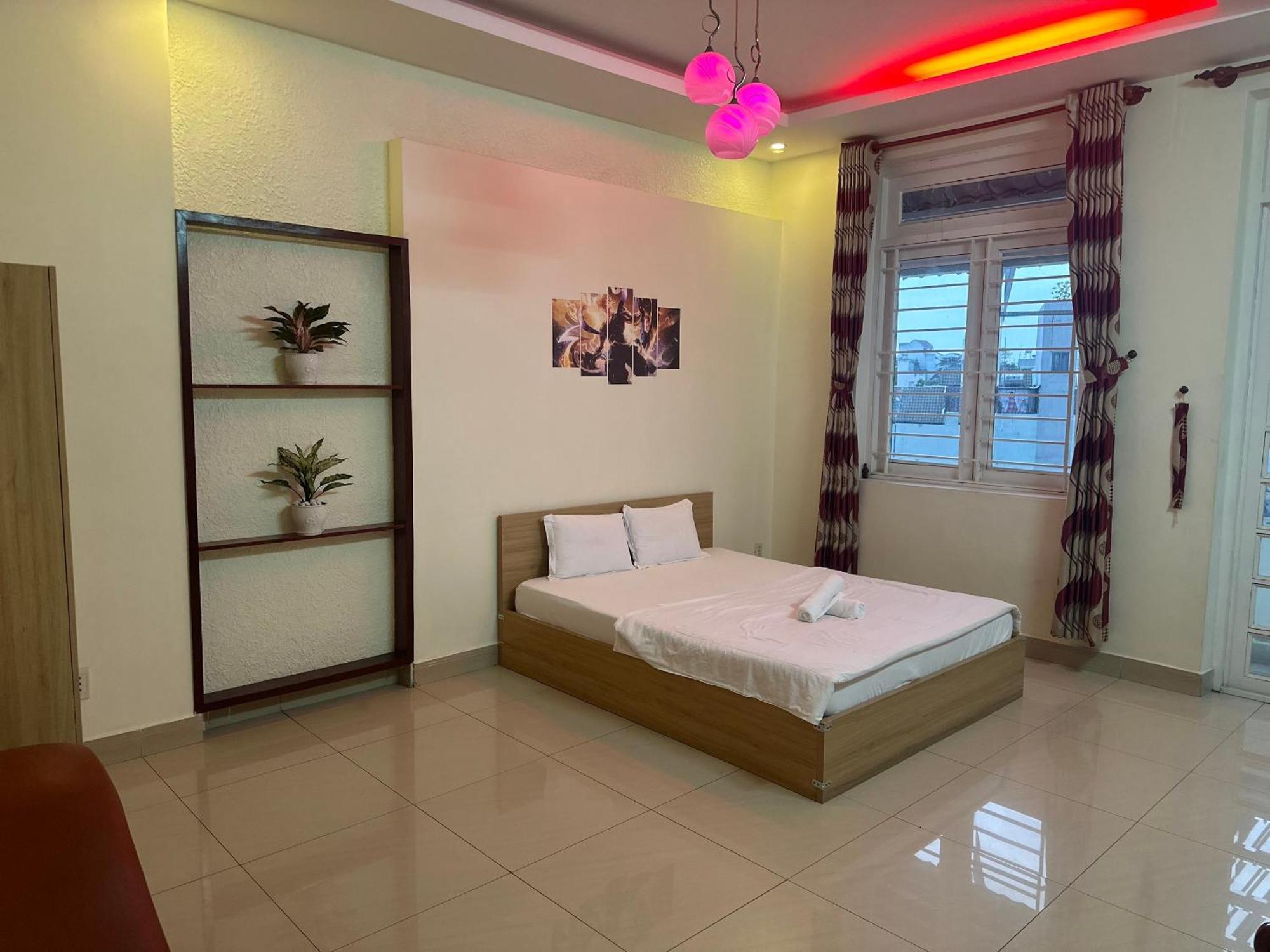 158a Khách sạn